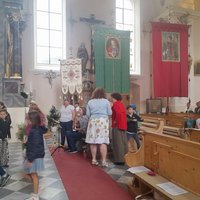 Schul- u. Kindergartenmesse vor den Ferien in Schmirn
