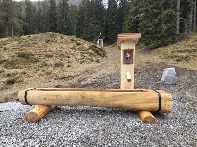 Neuer Wassertrog für die Kalte Herberge
